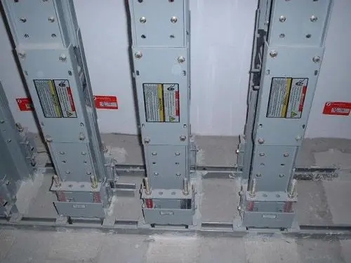 ���̰���